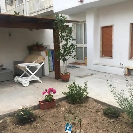 Marina House Nyaraló